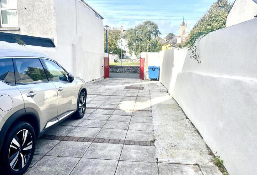 Executive Apartments, Nr City Centre With Private Parking