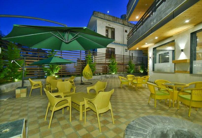 هتل Asian International