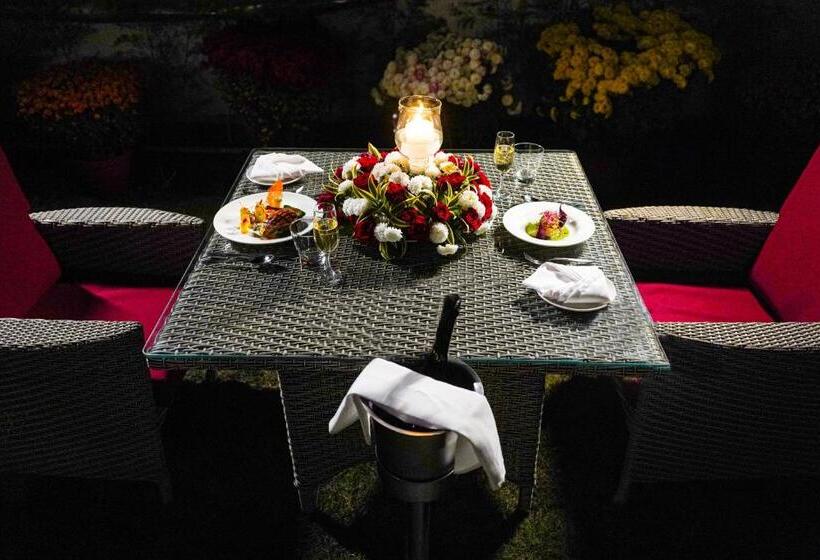 호텔 Country Inn Tarika Riverside Resort Jim Corbett