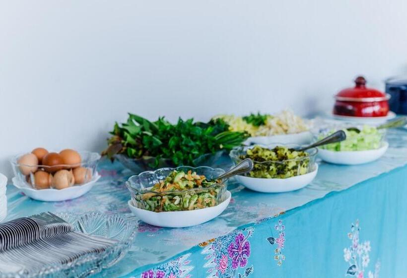 Отель Greenish Ranong