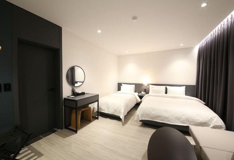 Отель Stay Gumi