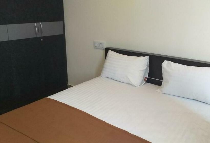 בית מלון כפרי The Nisarga Grand