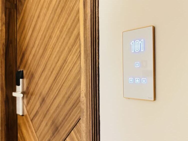 Отель The Prime Delhi