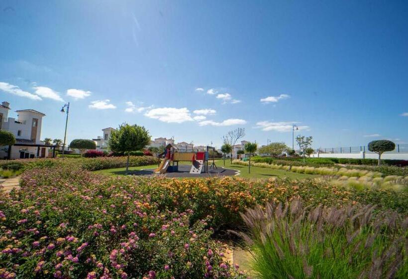 Large Penthouse With Wonderful Views At La Torre Golf   Ae831lt