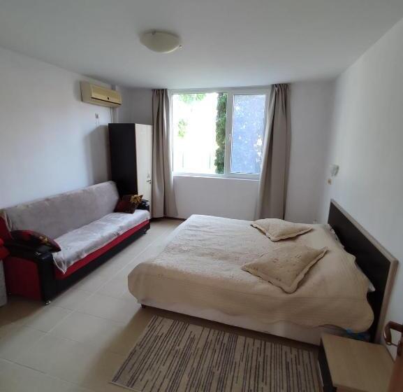 Midia Grand Resort, Terrassen Paradies Apartment