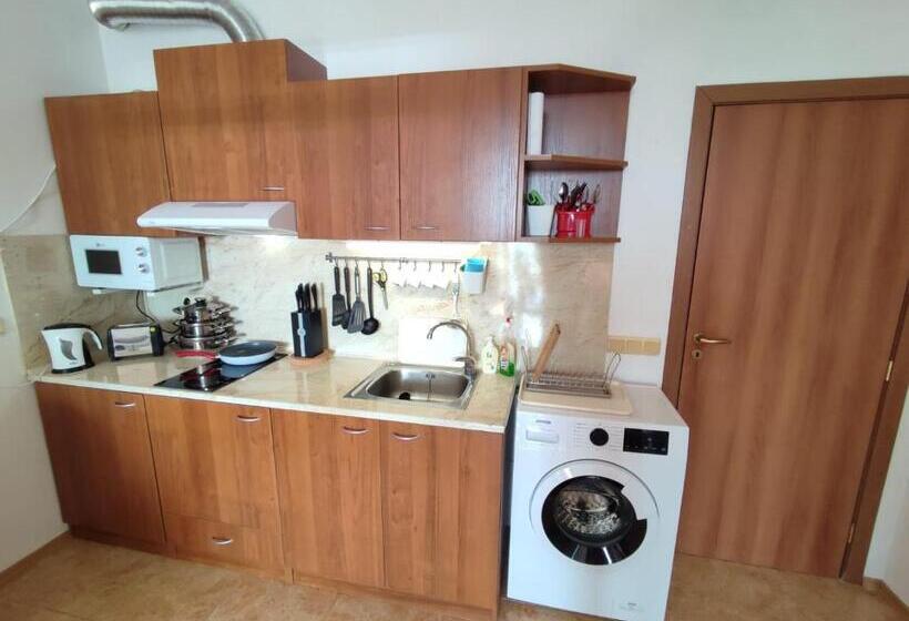 Midia Grand Resort, Terrassen Paradies Apartment