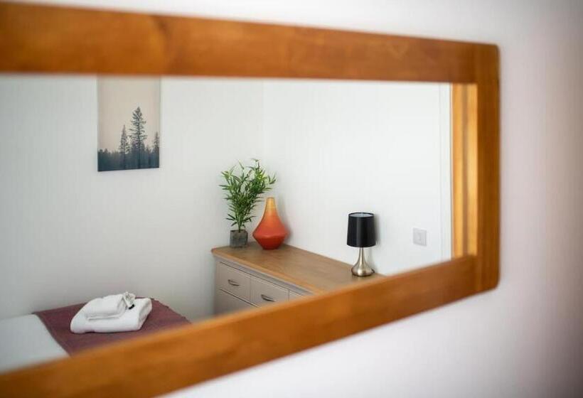 Modern Ground Floor Apartment In Tornagrain