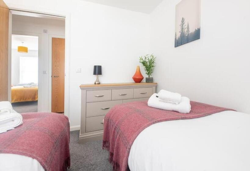 Modern Ground Floor Apartment In Tornagrain