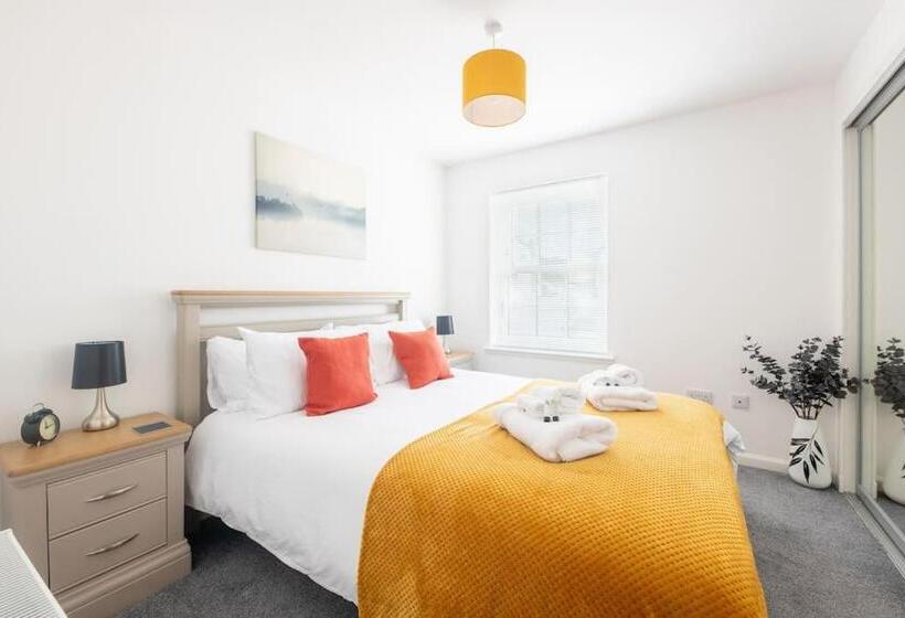 Modern Ground Floor Apartment In Tornagrain