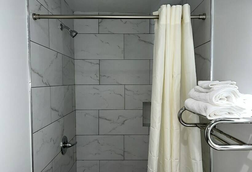 فندق على الطريق Erth Inn By Aga Bell Gardens