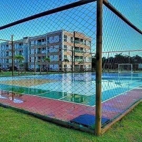Muro Alto Condomínio Clube