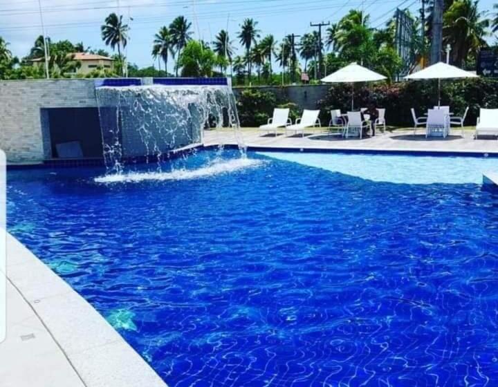 Muro Alto Condomínio Clube