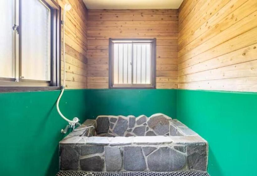 Pensió ウッドペッカー小径