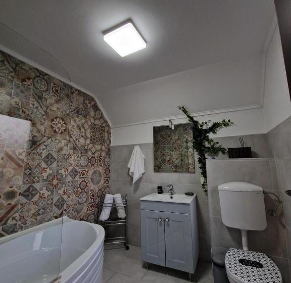 بنسيون Cabana Din Pădure