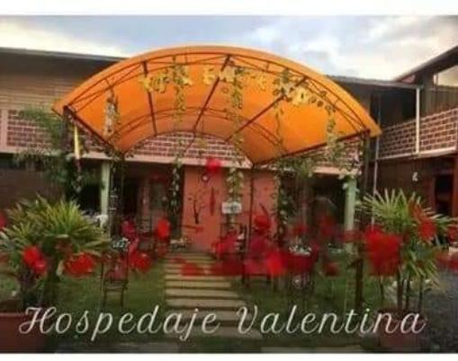 بنسيون Hosteria Valentina