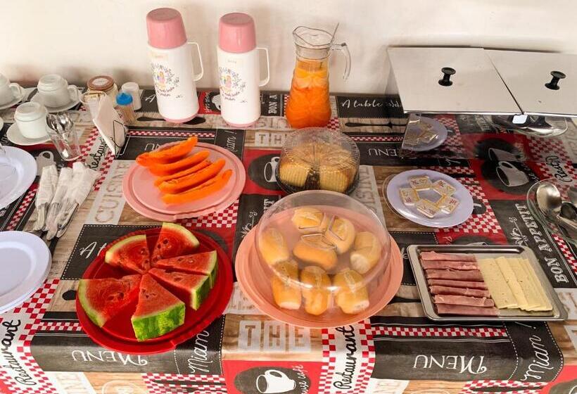 פנסיון Pousada Iapôi