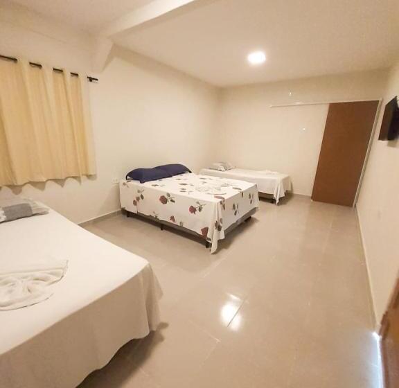 פנסיון Pousada Iapôi