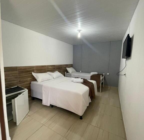 פנסיון Pousada Iapôi