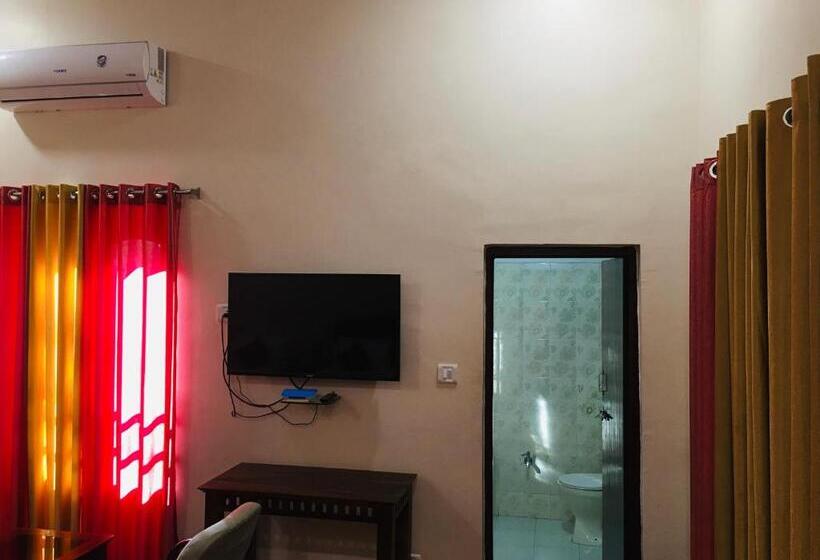 بنسيون Rose Cottage  A Heritage Retreat