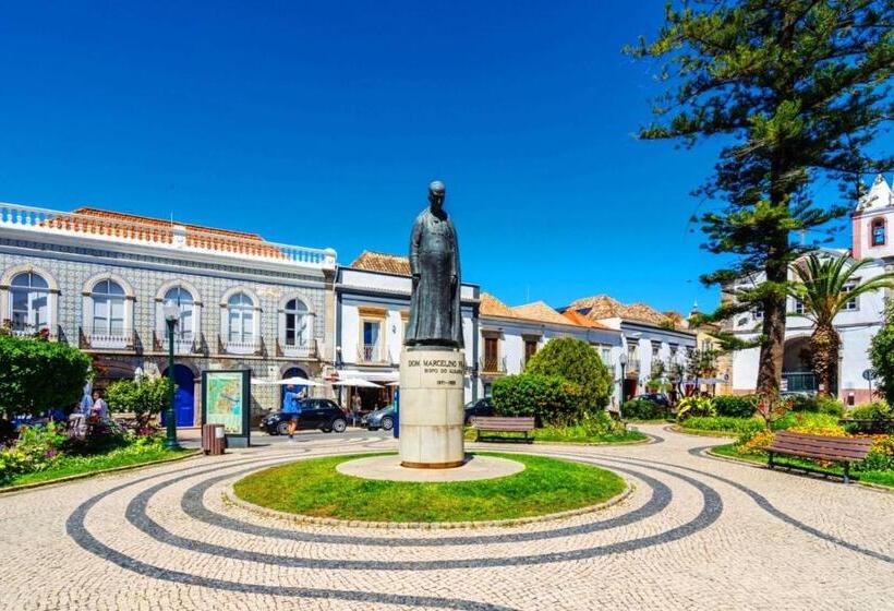 Perogil Suites Girassolelegant Room With Pool