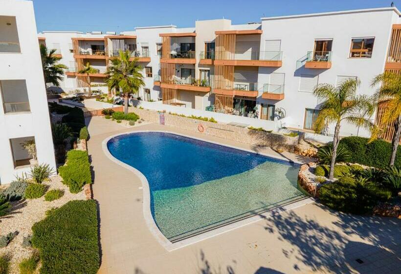 Rio Terrace By Algest