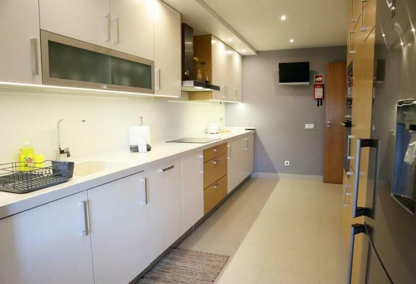 Rio Terrace By Algest