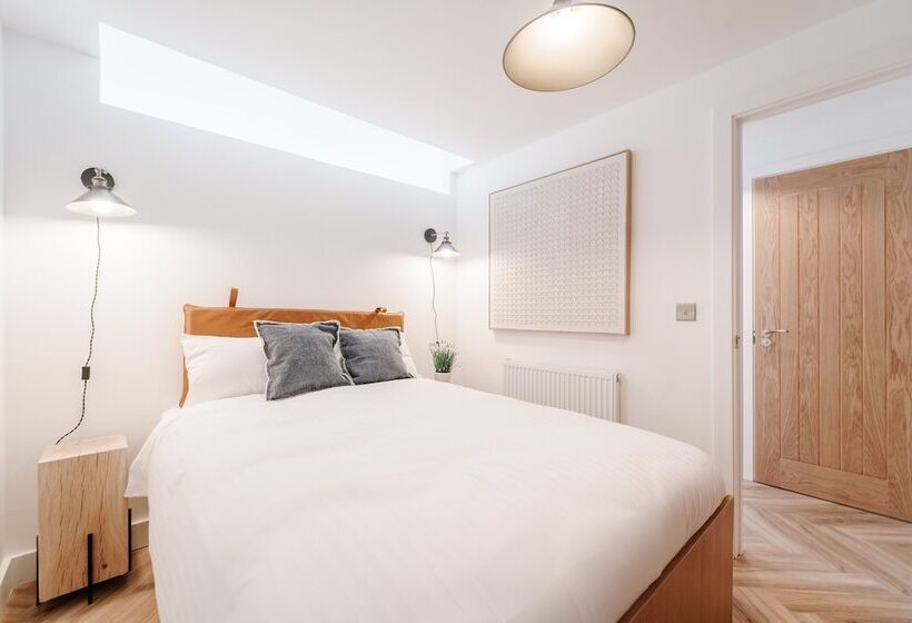 Royal House Luxury Apartments   Chester