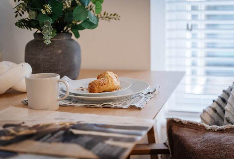 Royal House Luxury Apartments   Chester