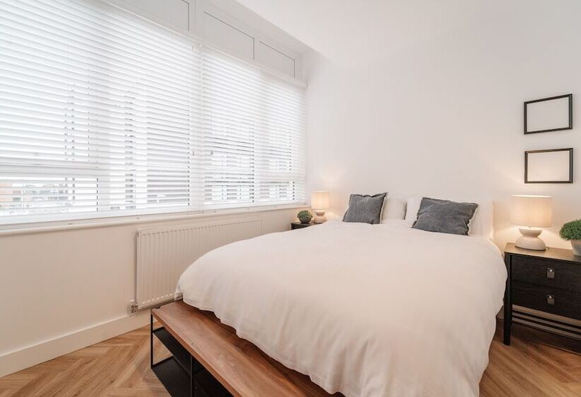 Royal House Luxury Apartments   Chester