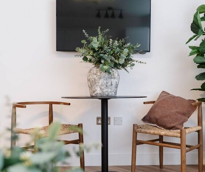 Royal House Luxury Apartments   Chester