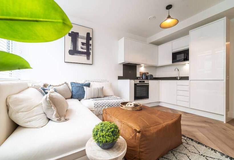 Royal House Luxury Apartments   Chester