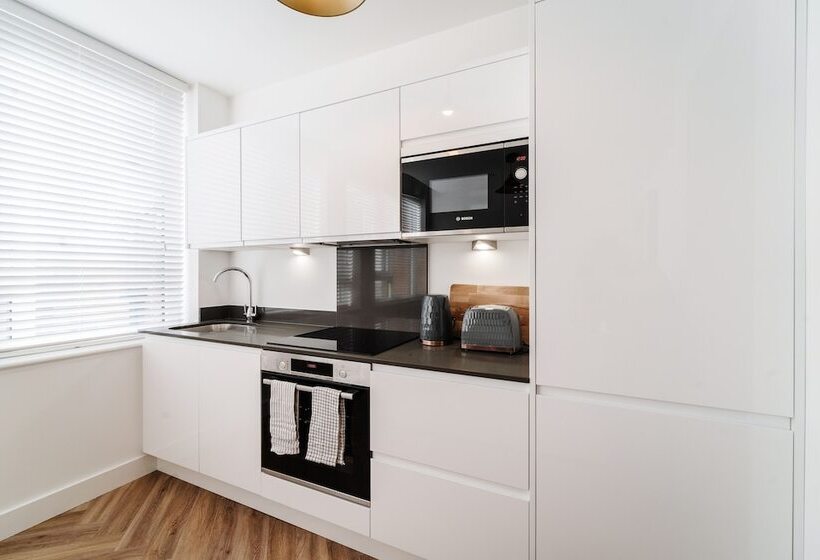 Royal House Luxury Apartments   Chester