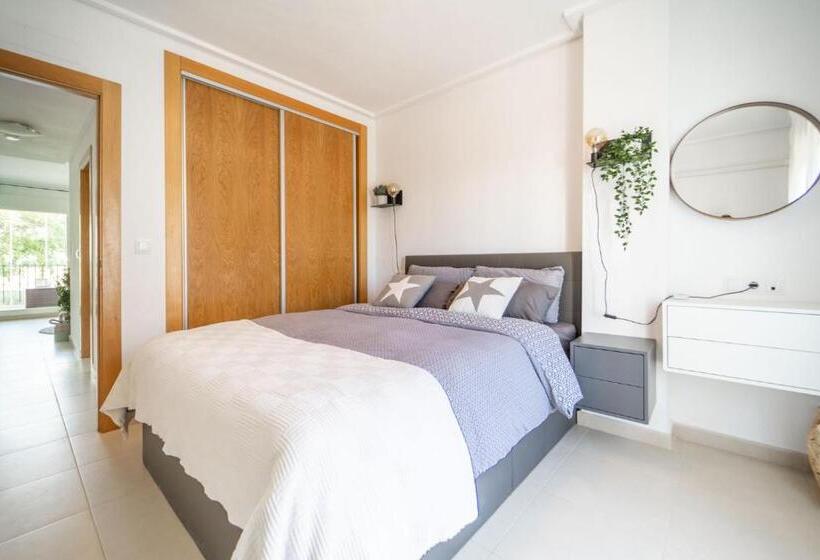 Spectacular And Stylish 2 Bed Aparment   Aa1711lt