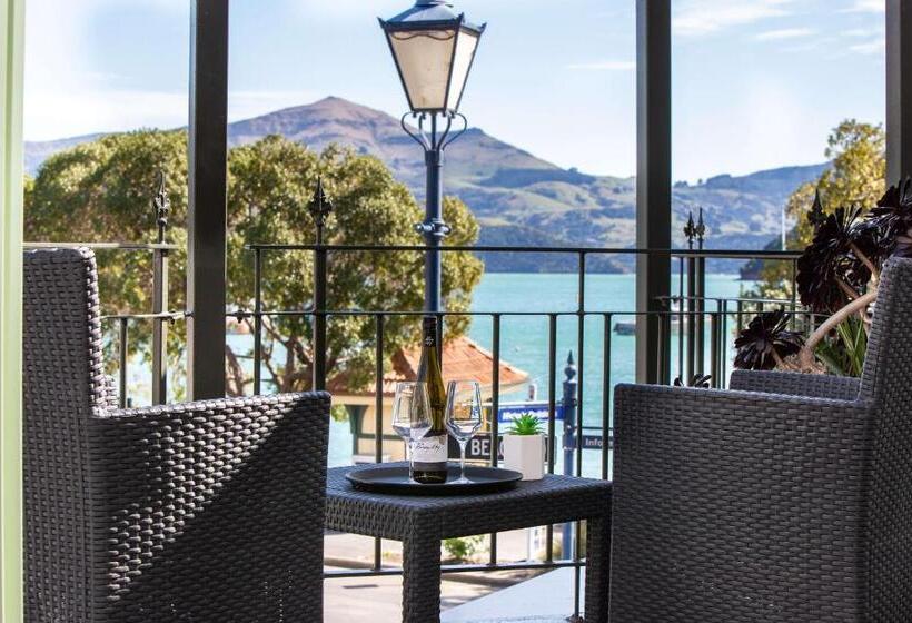 The Wharf Seaview Apartments By Avi