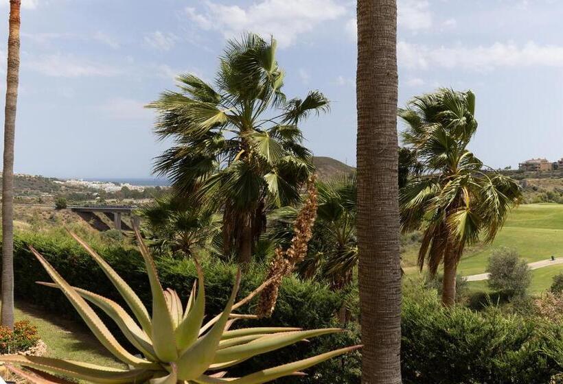 100   Casa Cala Nova, Luxury 2 Bed Mijas Golf Apt