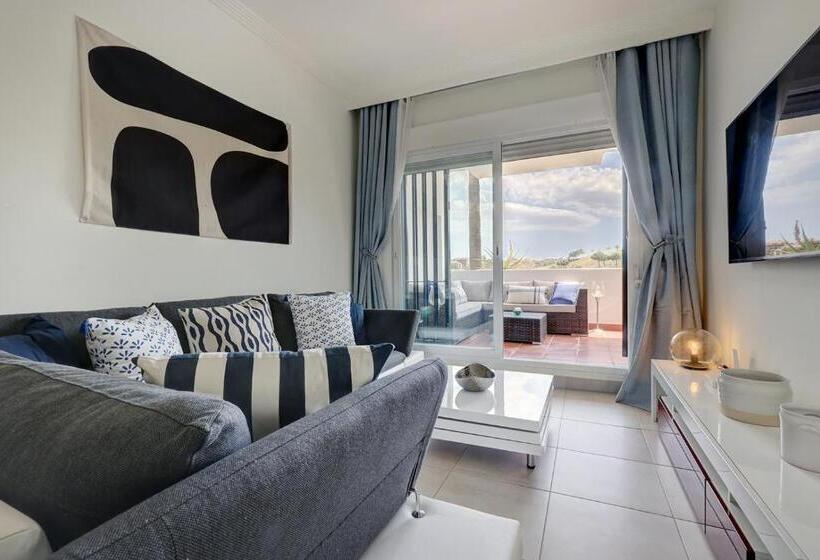 100   Casa Cala Nova, Luxury 2 Bed Mijas Golf Apt