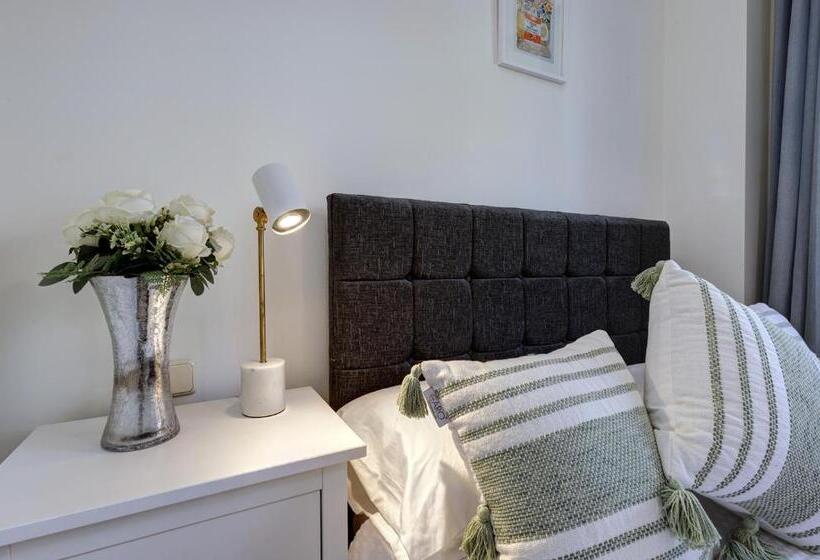 100   Casa Cala Nova, Luxury 2 Bed Mijas Golf Apt