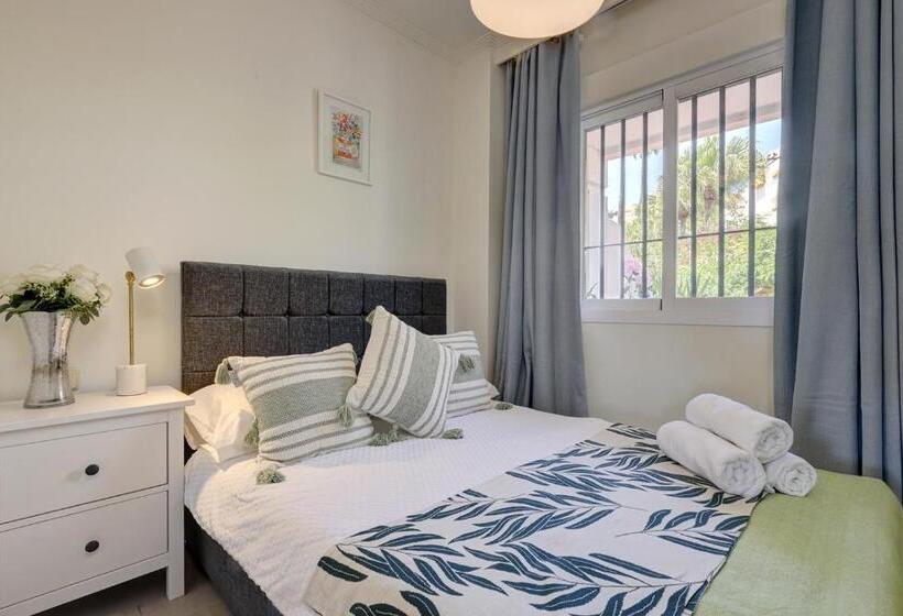 100   Casa Cala Nova, Luxury 2 Bed Mijas Golf Apt