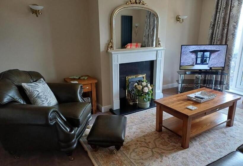 3 Bed Bungalow Near Conwy Valley Close To Castle