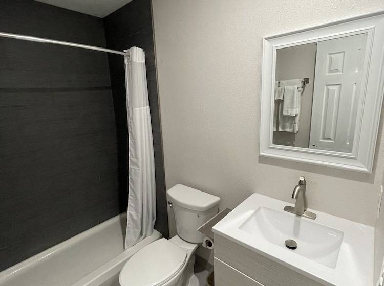 הוסטל Fontana Inn