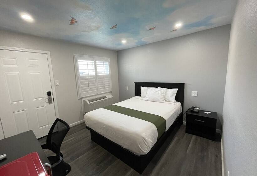 הוסטל Fontana Inn