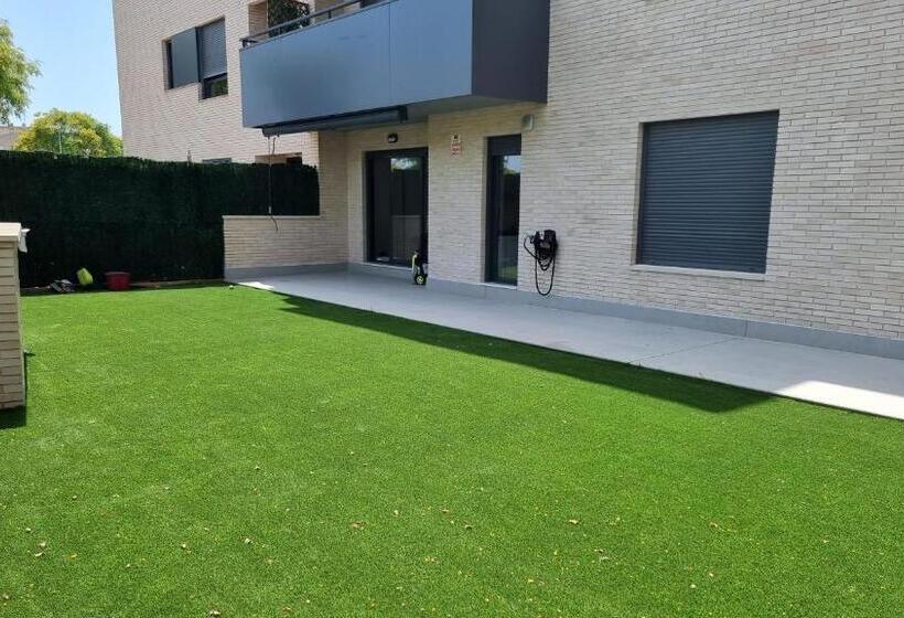 Apartamento Diseño Con Jardín Privado A 100 Metros Del Mar