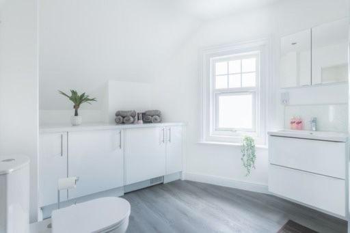 Coast View Luxury Apartment