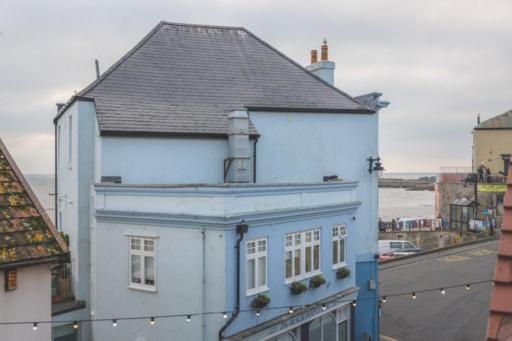 Coast View Luxury Apartment