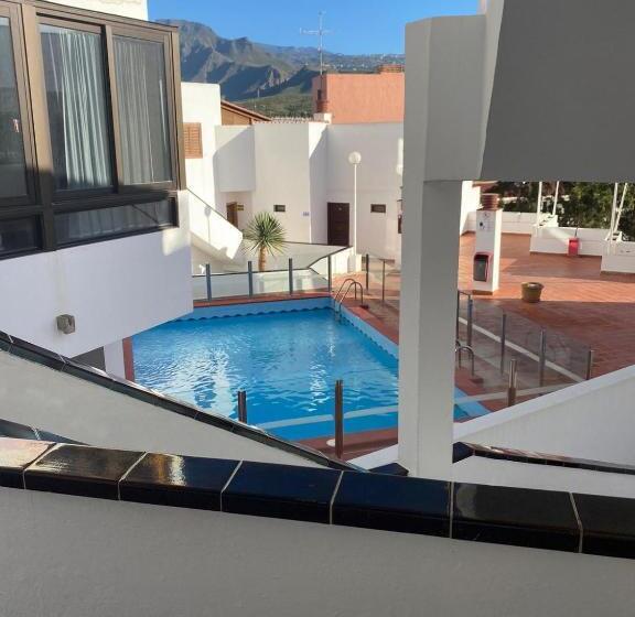 Cozy Apartment In Los Cristianos