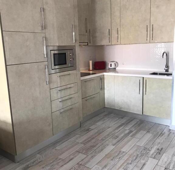 Cozy Apartment In Los Cristianos