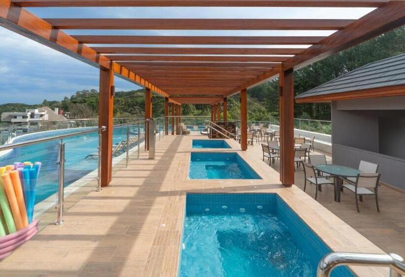 Отель Golden Gramado Resort