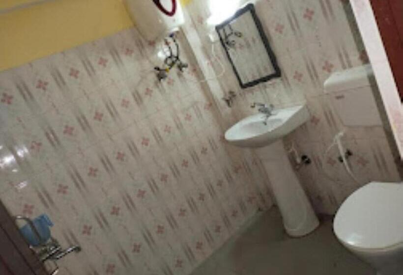 فندق Himalaya Residency Kanchenjunga View