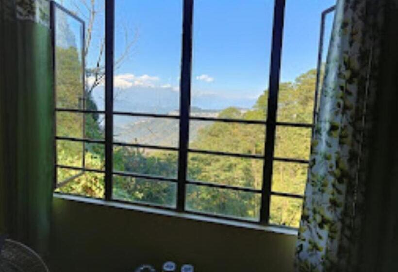 فندق Himalaya Residency Kanchenjunga View