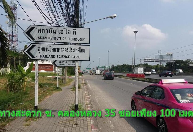 Hotel Natcha Place Tu Rangsit